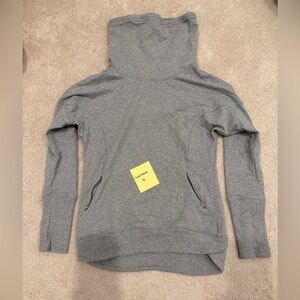 Used Women Lululemon tops